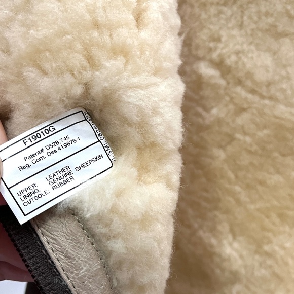 UGG Tall Retro Cargo Boots Buckle Side Pocket - Picture 11 of 15